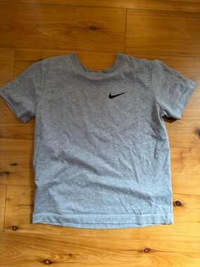 Nike Gray Heather Short-Sleeve Tee with Black Swoosh